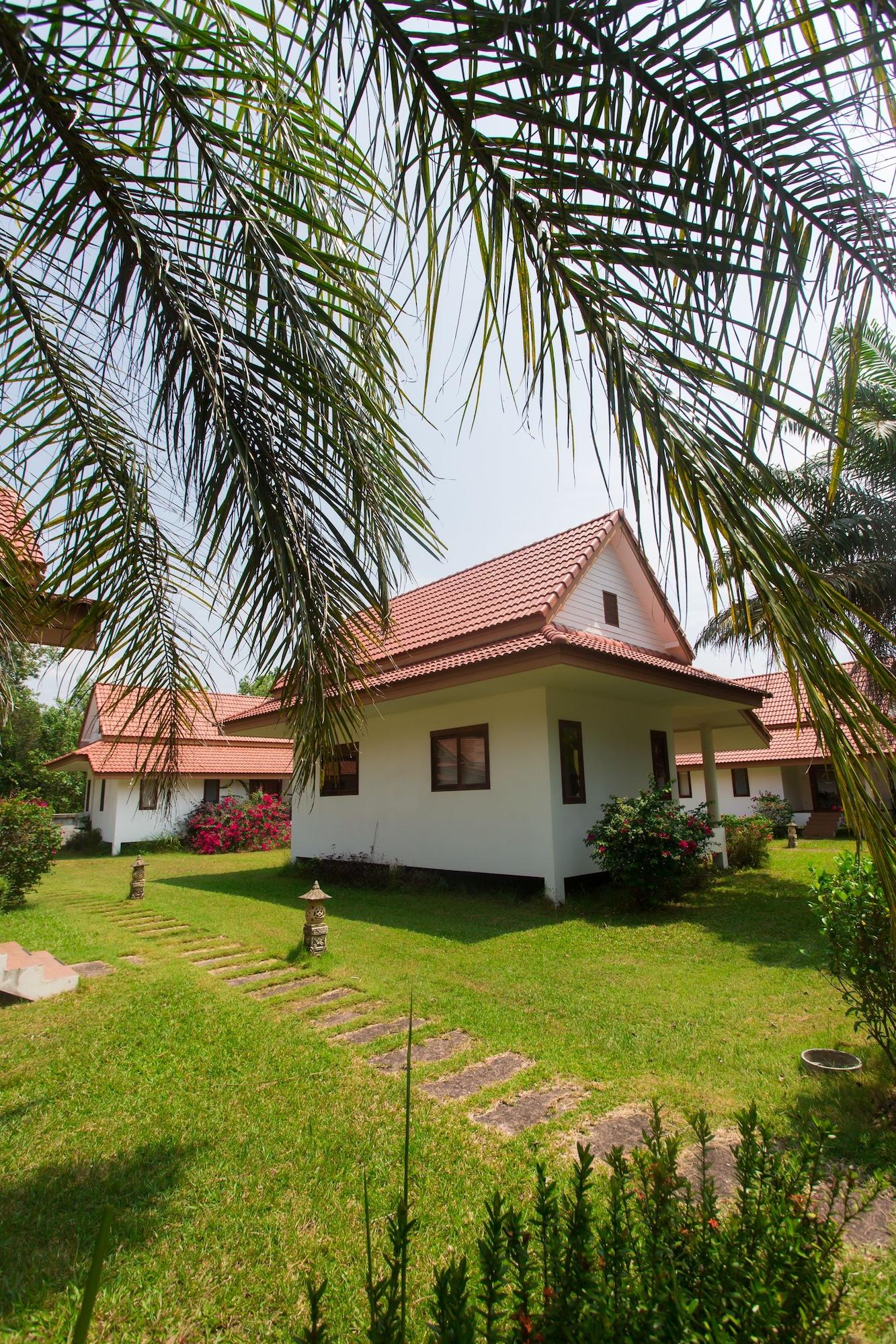 Armonia Village Resort And Spa Chumphon Εξωτερικό φωτογραφία